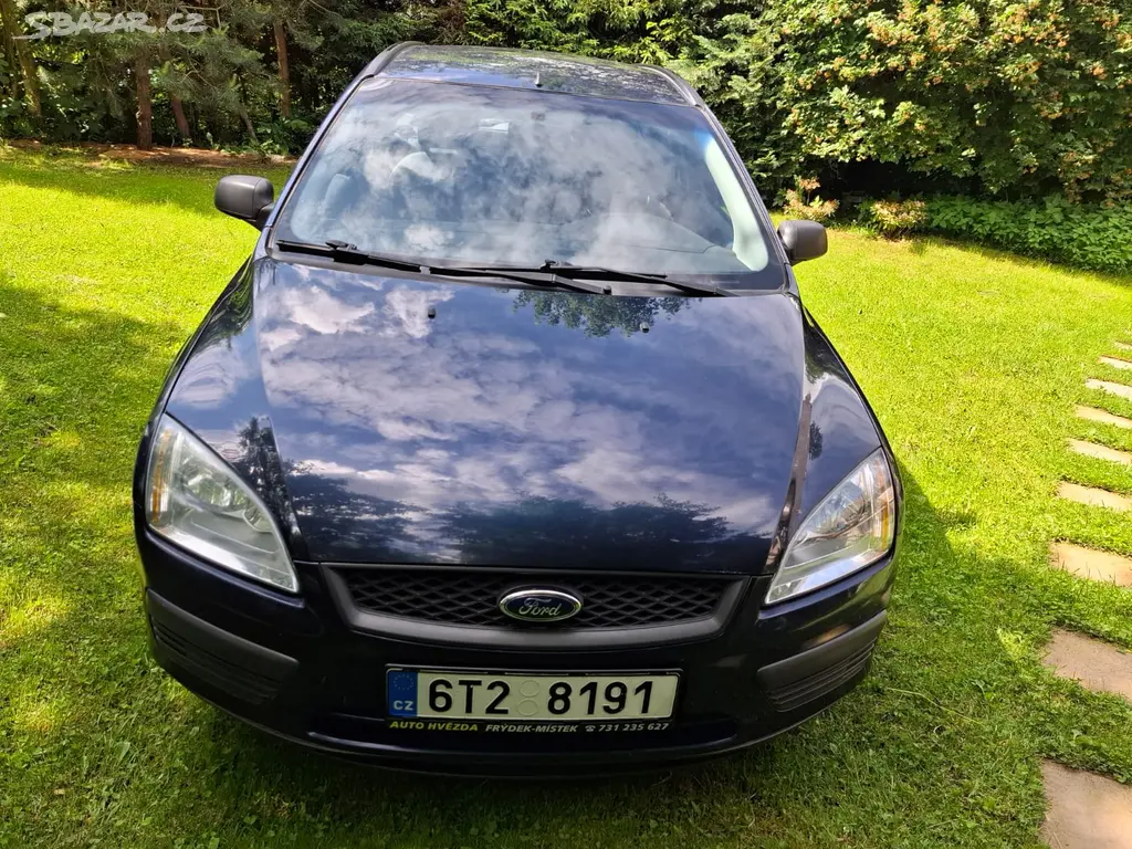 FORD FOCUS 1,6i 16V COMBI - fotka 4