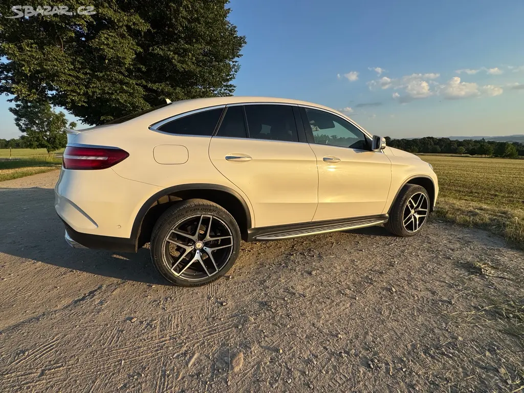 Mercedes Benz Gle 350d 4matic Coupe - fotka 4