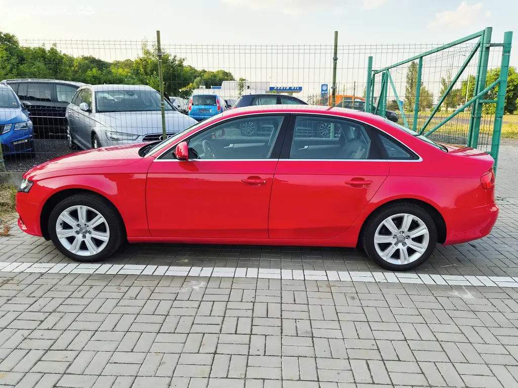 Audi A4, 2.0 i - 140000 KM - fotka 4