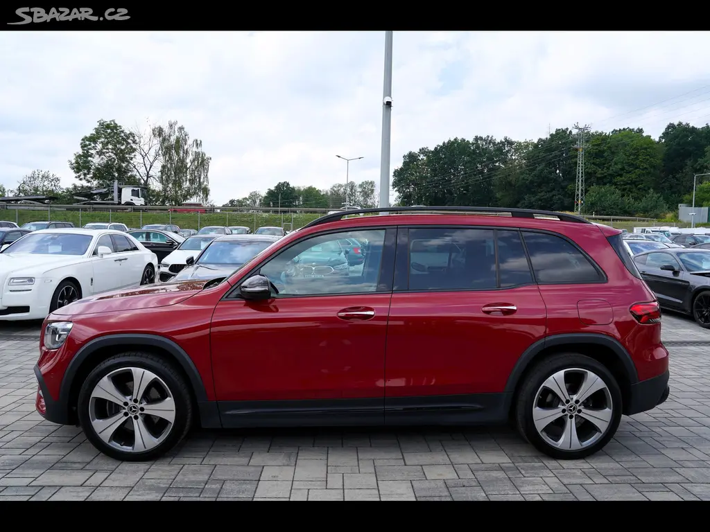 Mercedes-Benz GLB, 200d 4Matic/AMG/AT/150 PS/Led - fotka 3