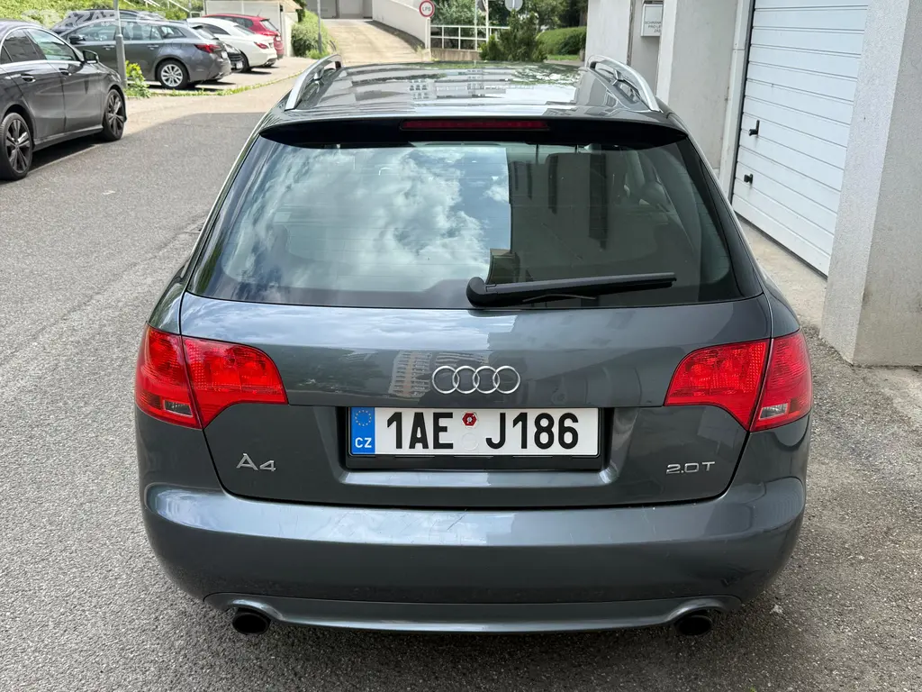 Audi A4 Avant, 2.0T, 147kw Nová STK Automat - fotka 4
