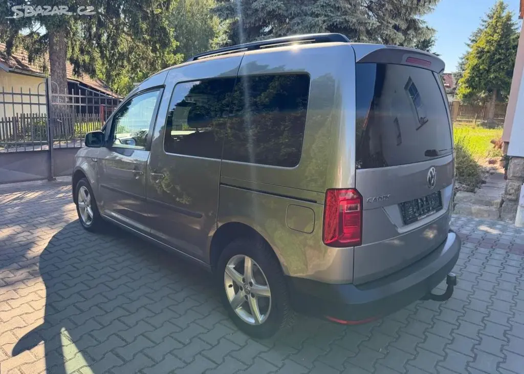 Volkswagen Caddy 1,4TSi/ 92kw 1 Majit. serviska - fotka 6