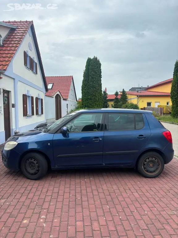 Škoda Fabia II 1.2 HTP (44 kW) 2008 - fotka 4