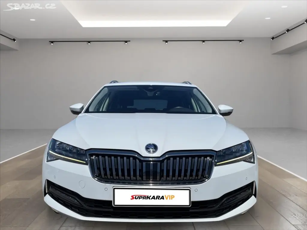 Škoda Superb, 2,0 TDi DSG*LED*Virtuál*Navi - fotka 2