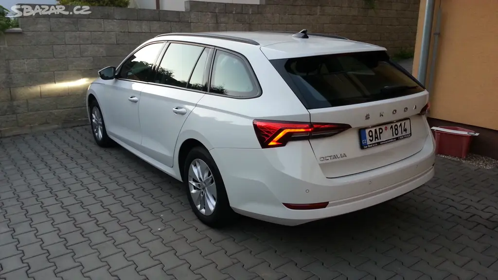 ŠKODA OCTAVIA 4 ( IV ) 2,0 TDi 85KW R.V 2023 ČR - fotka 4