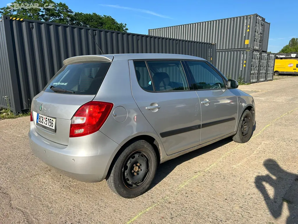 Nova stk, klimatronic, Škoda Fabia II 1.4 TDI 59 - fotka 4