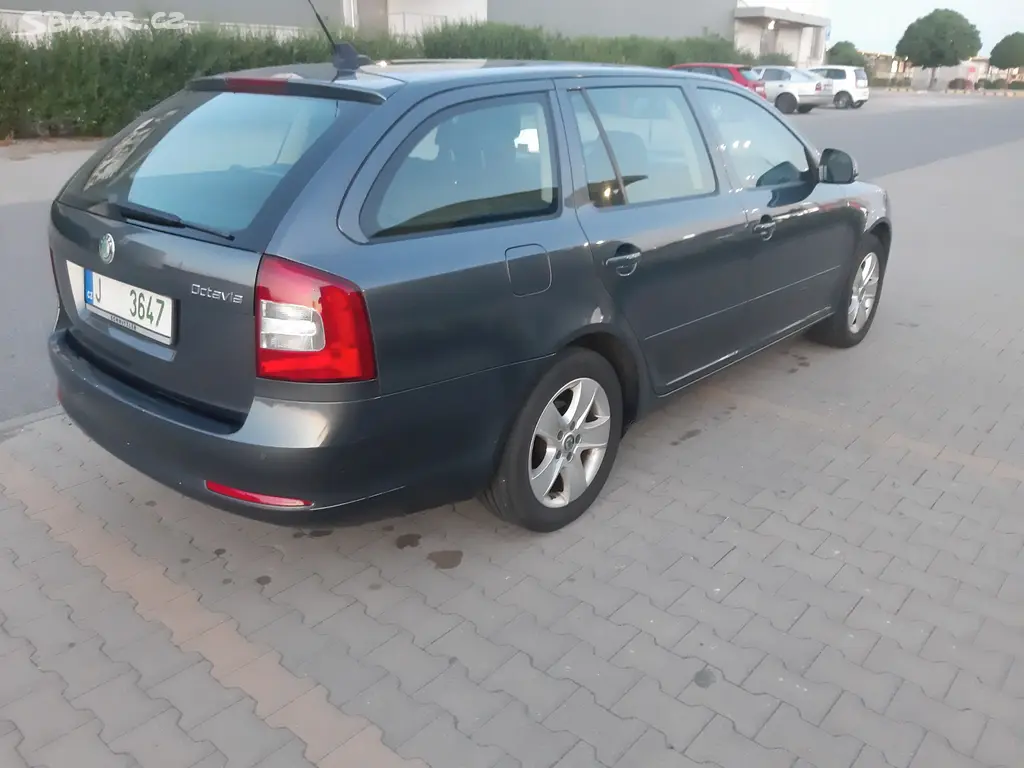 Škoda Octavia Combi 2.0 TDI 103 kw, nová STK pěkná - fotka 6