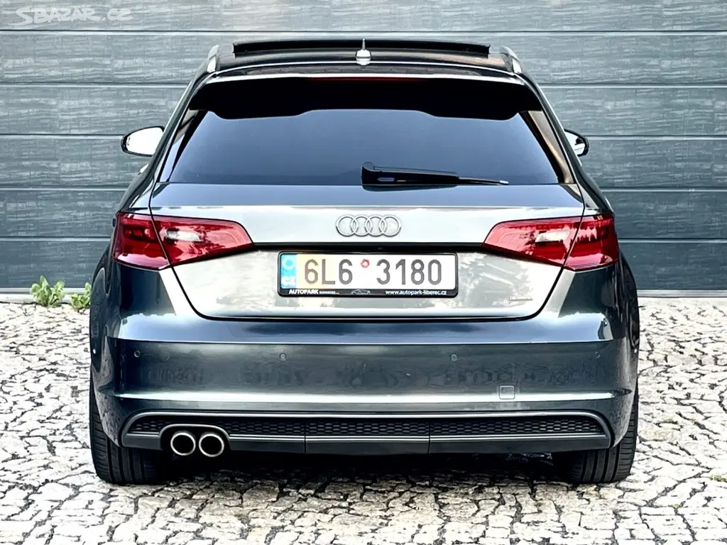 Audi A3 2.0 TDi 4x4 S-line DSG B&O Panorama F1 - fotka 6