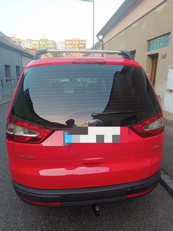 Ford Galaxy - fotka 4