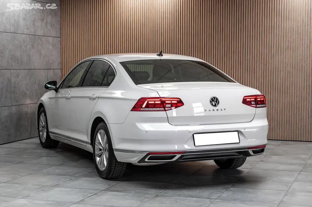 Volkswagen Passat, 1.5 TSI ELEGANCE*DSG*DPH*ČR 1M - fotka 4