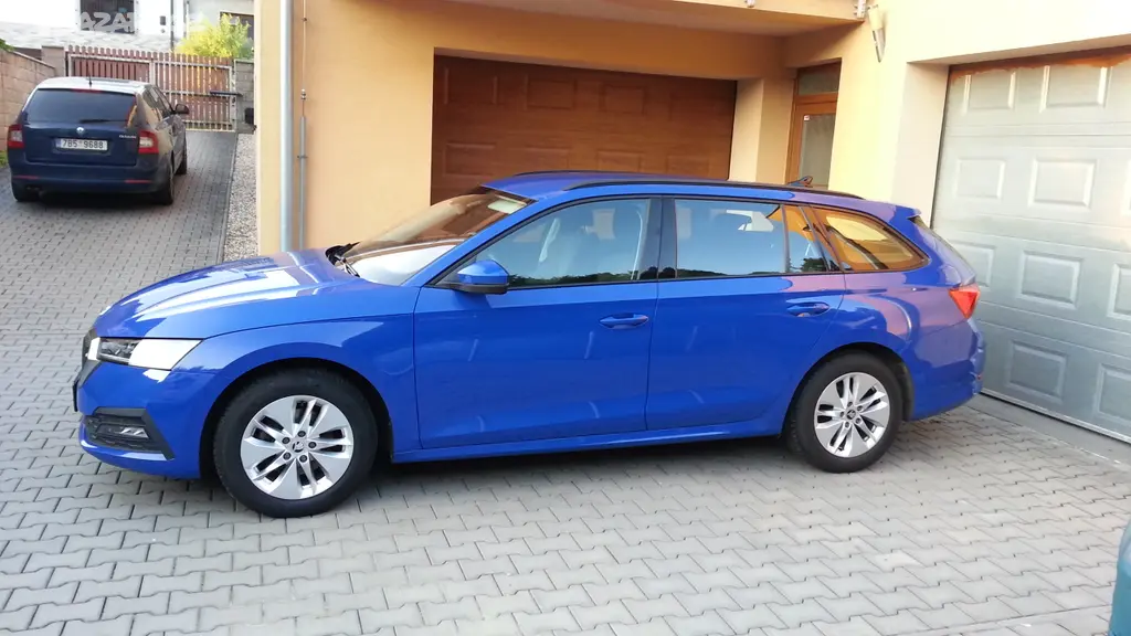 ŠKODA OCTAVIA 4 ( IV ) 2,0 TDi 85KW 96 TIS KM ČR - fotka 4