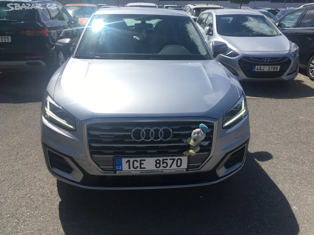 Audi Q2,2019,100tis km,140kw,4x4,tažné - fotka 3