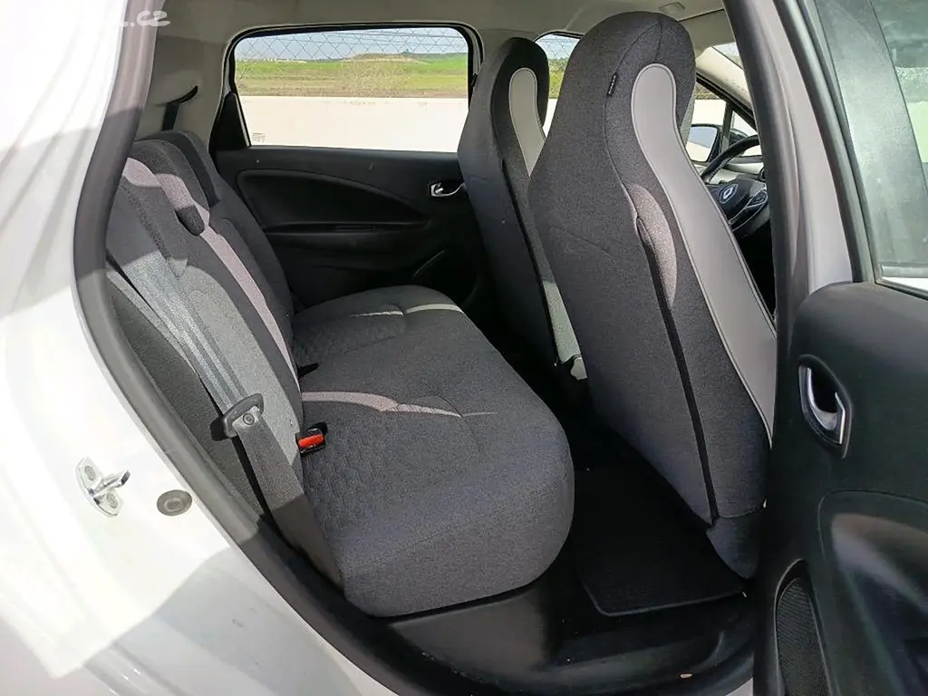 Renault ZOE - fotka 4