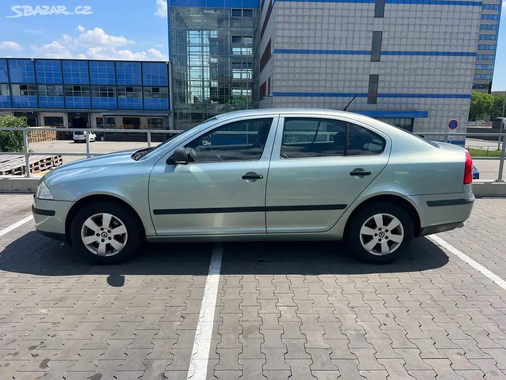 Škoda Octavia 1.6 MPI 75kw 2012 168 tis km CZ - fotka 6