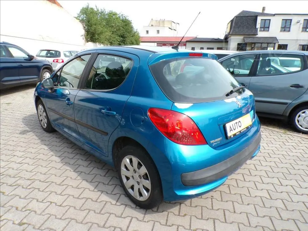 Peugeot 207 1,4 HDI - fotka 3