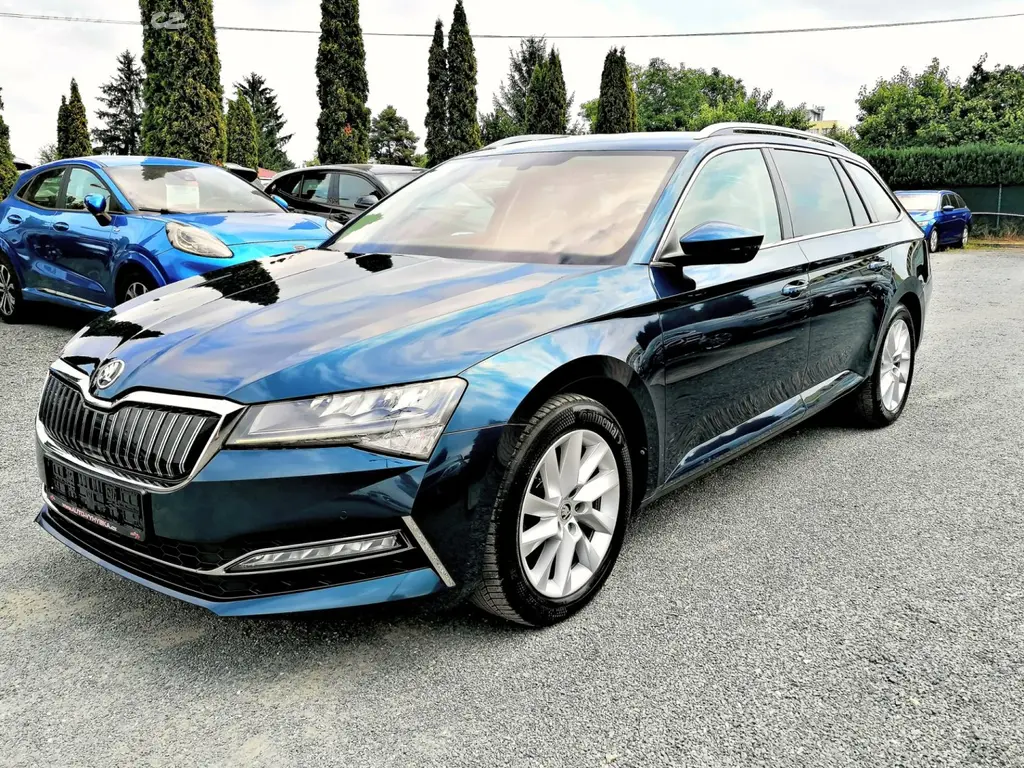 Škoda Superb, IV 1.4 TSi PHEV 160kW - fotka 2