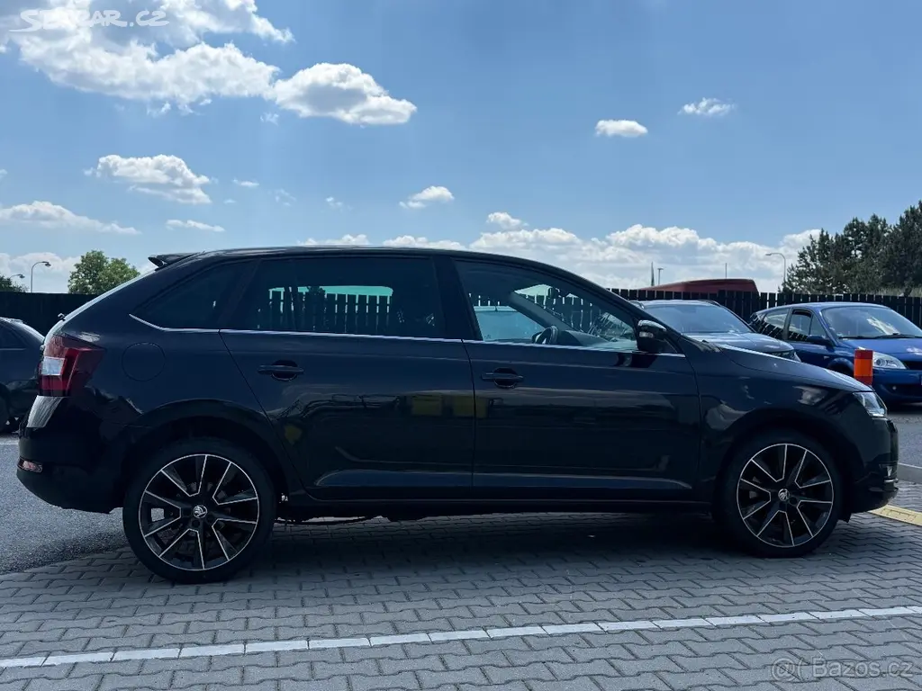 Škoda Rapid Style 1.0 TSI 81kw xenony navi kamera - fotka 4