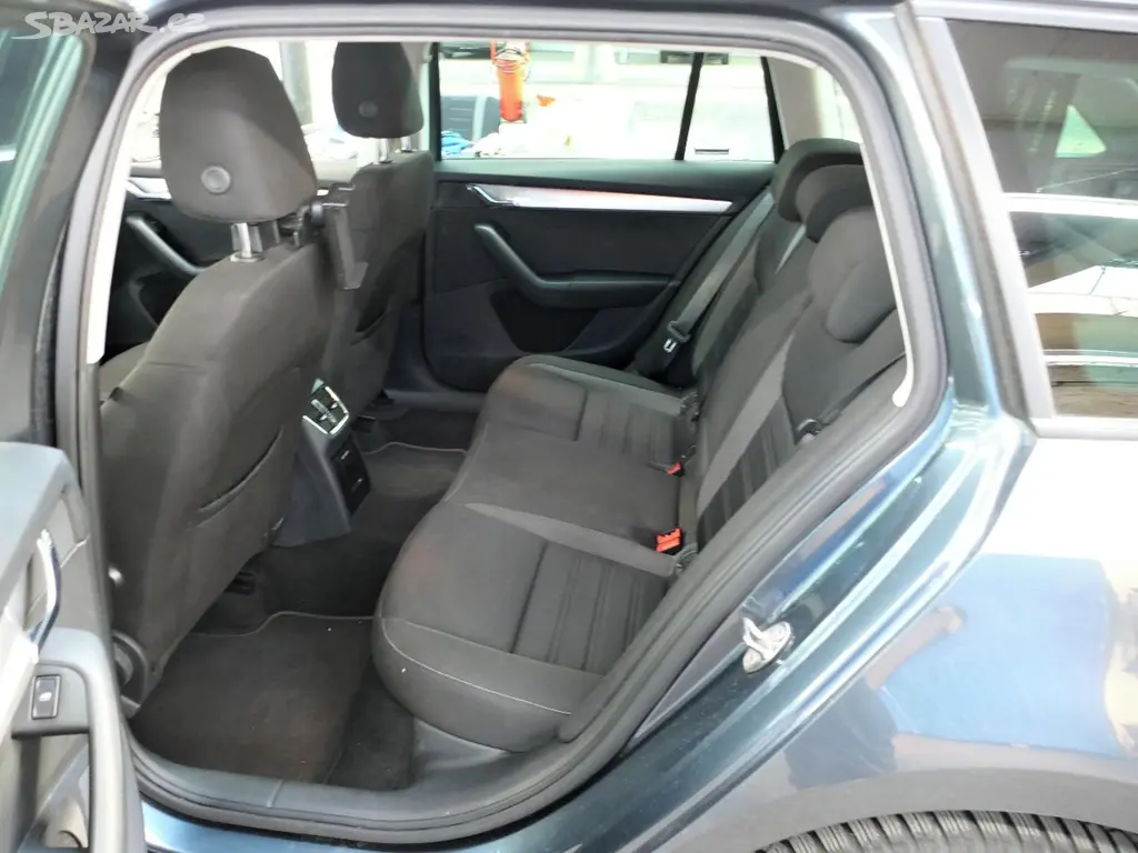 Škoda Octavia, 2.0 TDi (110 kW), plný servis - fotka 6