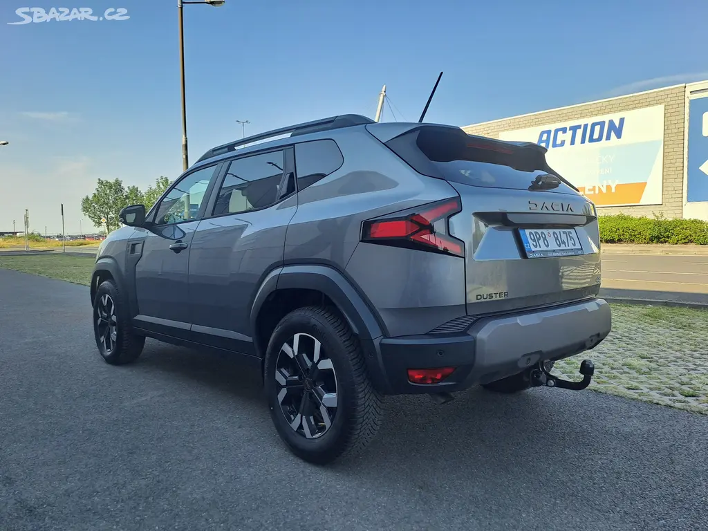 Dacia Duster, 1.2TCE HYBRID 4x4 STAV NOVÉHO! - fotka 6