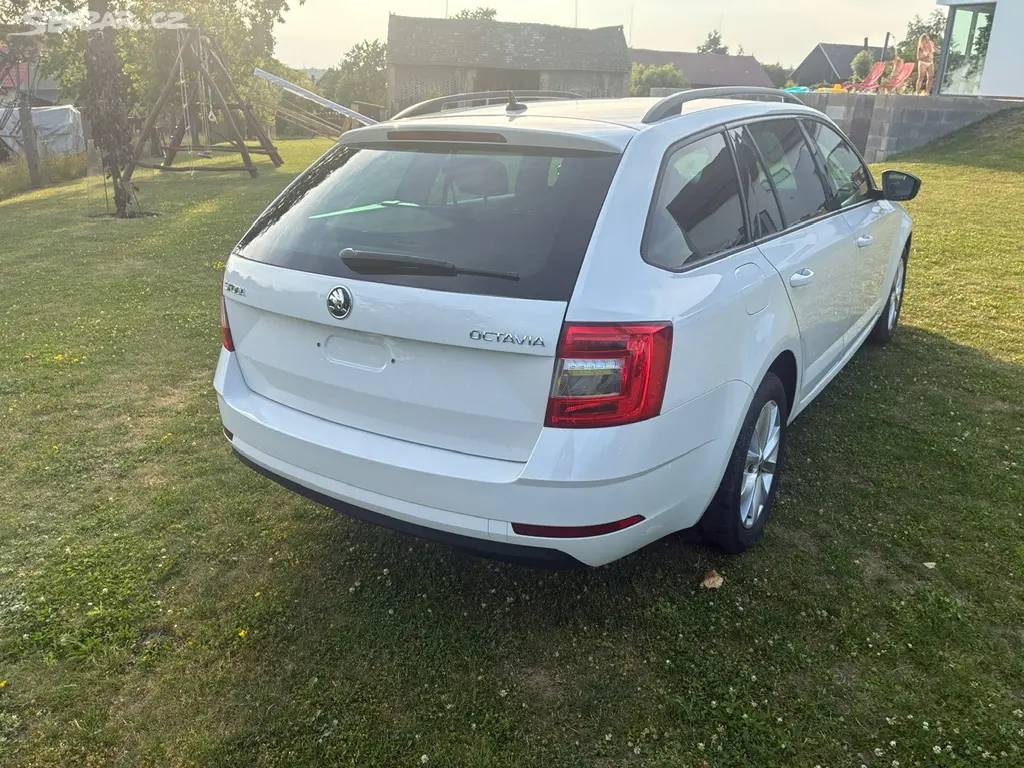 Škoda Octavia, 2,0 - fotka 5