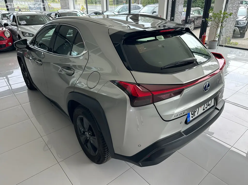 Lexus UX 250h, UX250H HYBRID - fotka 4
