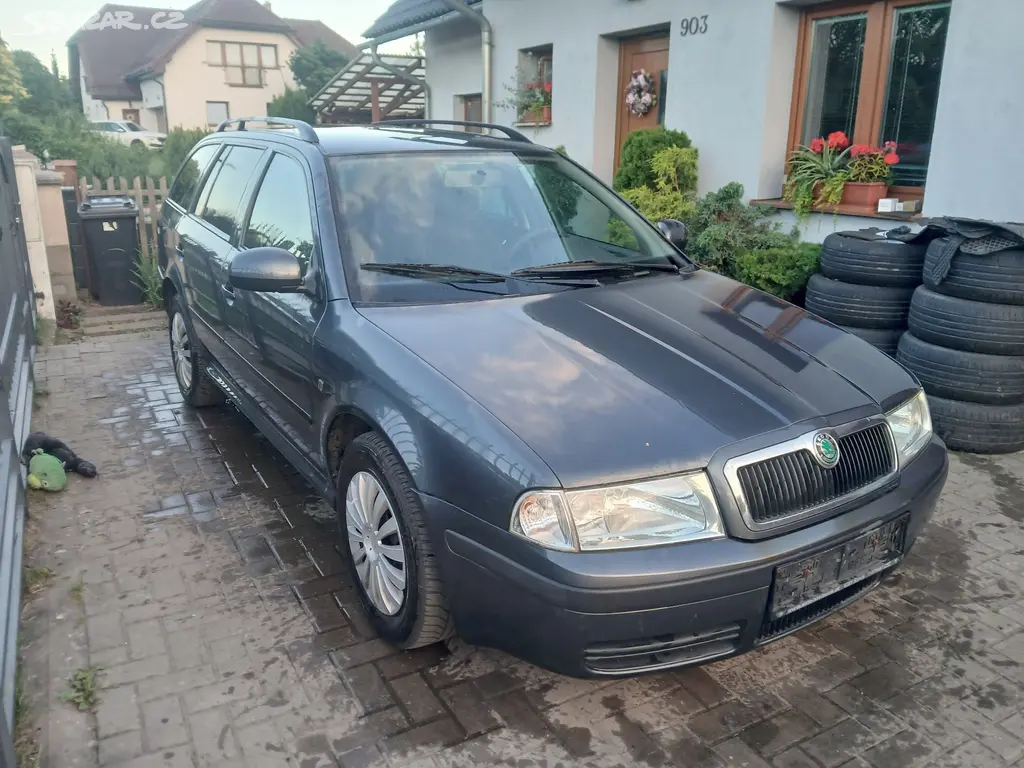 Octavia 1.9Tdi,kombi,TOUR,74kW,Nová STK,tažné - fotka 2