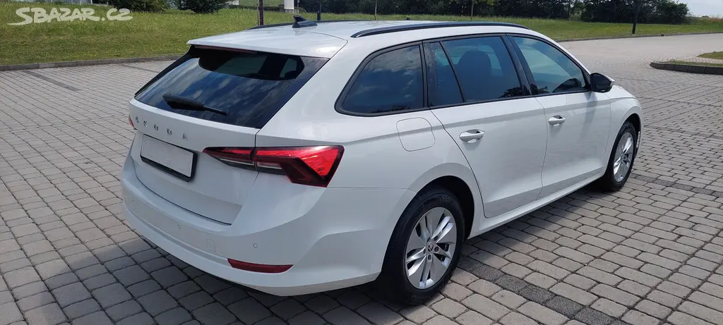Oct.Com.IV.2,0 TDi(85 kW)Ambi+97tis.km,r.22(-DPH!) - fotka 3