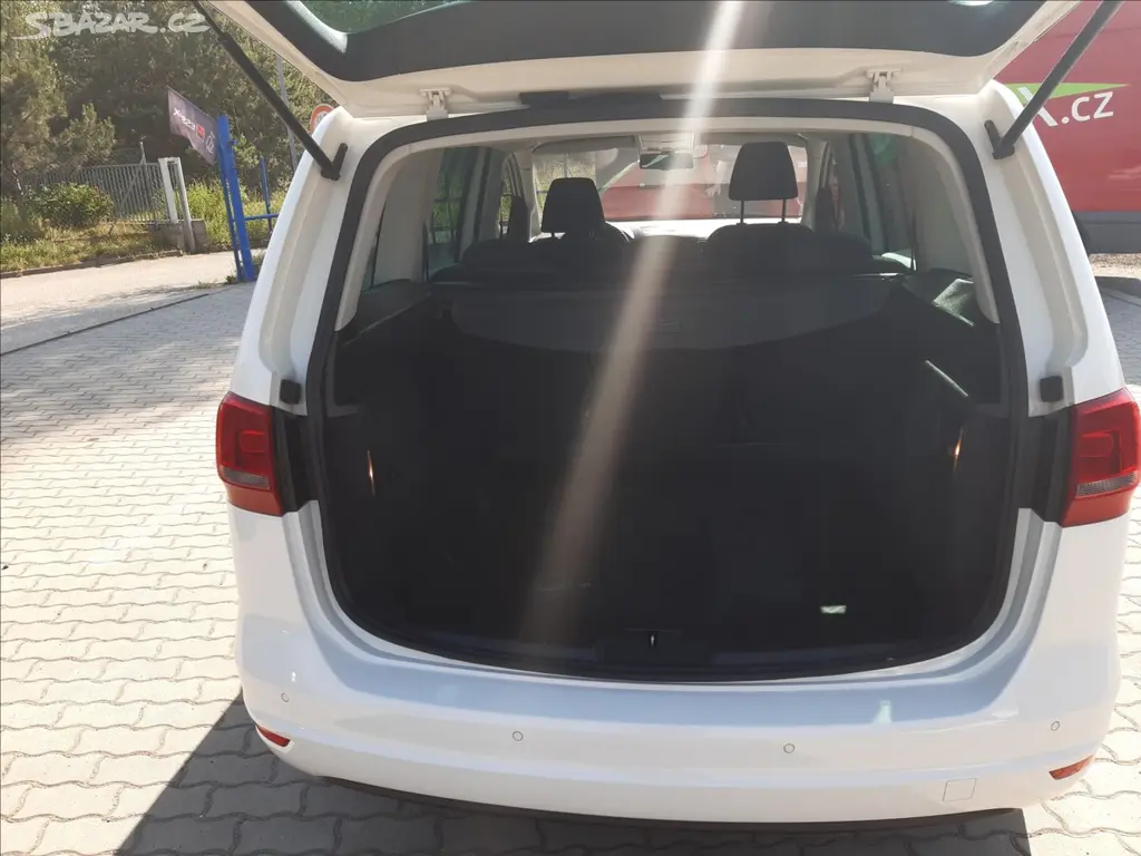 Volkswagen Sharan, 2,0 DSG NAVI KAMERA - fotka 5