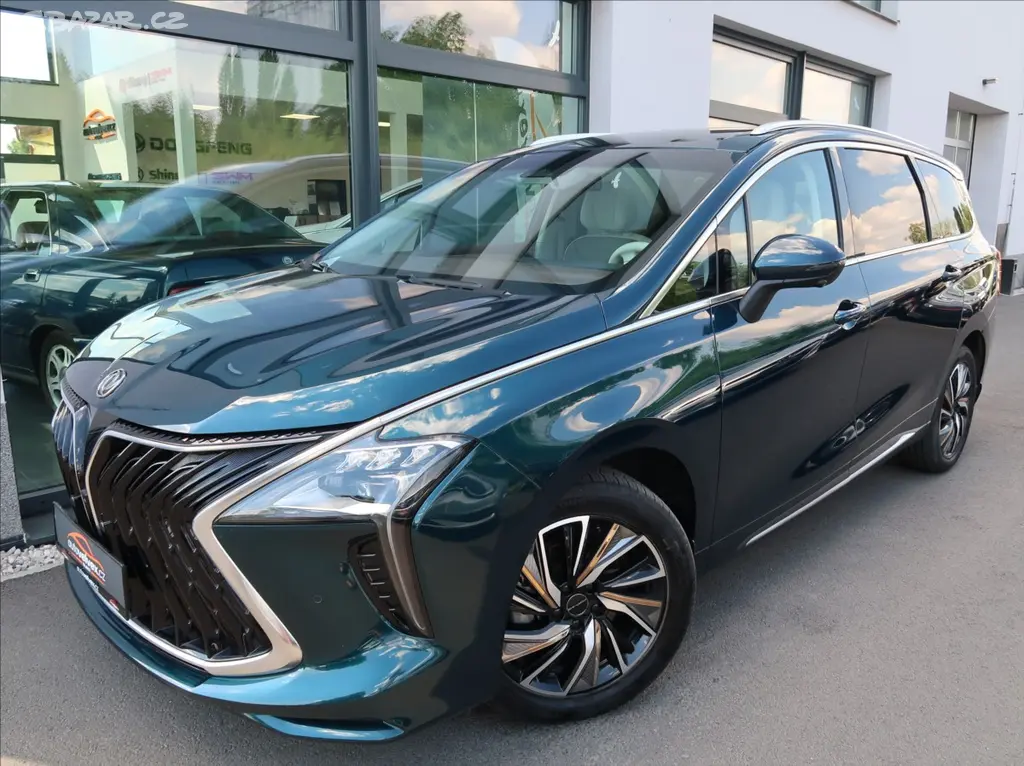Dongfeng U-Tour, 1,5 T,130kW,1majČR,ExclusiveFR