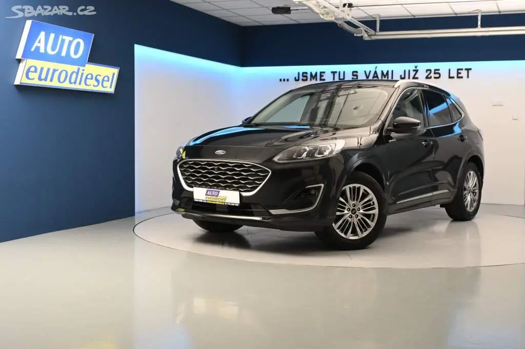 Ford Kuga, 2.0 VIGNALE 4x4 140 KW LED ACC - fotka 2