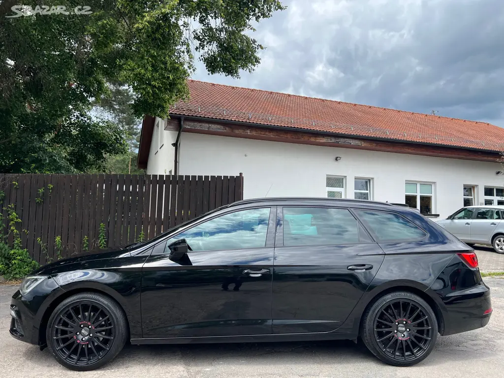SEAT LEON FR FL 1.4TSI 9/2017 FullLED - fotka 2
