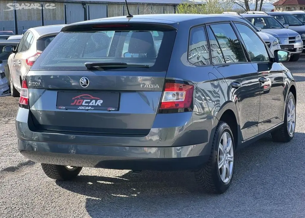 Škoda Fabia 1.2TSi 81kw KLIMA TEMPOMAT ALU - fotka 6