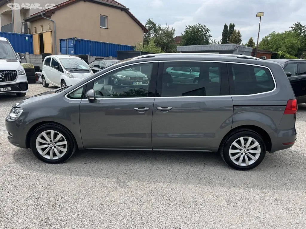 Volkswagen Sharan, 2.0TDi 130Kw DSG 6míst Tažné - fotka 4