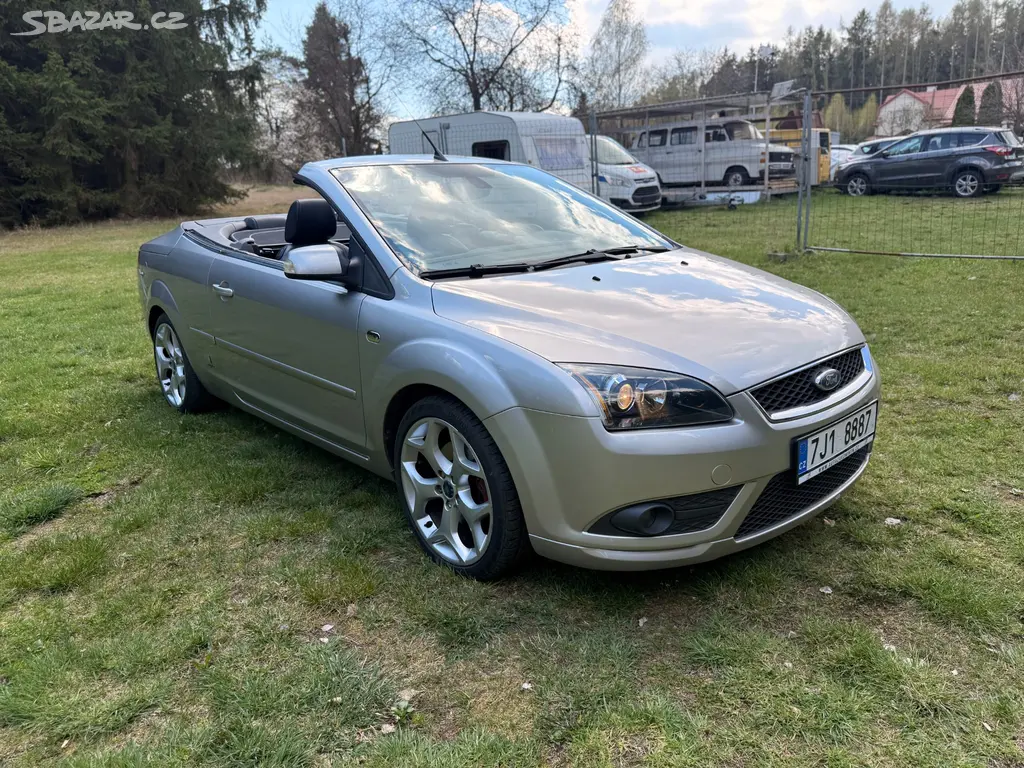 FORD Focus Cabrio Pininfarina 2,0 benzín TOP STAV - fotka 2