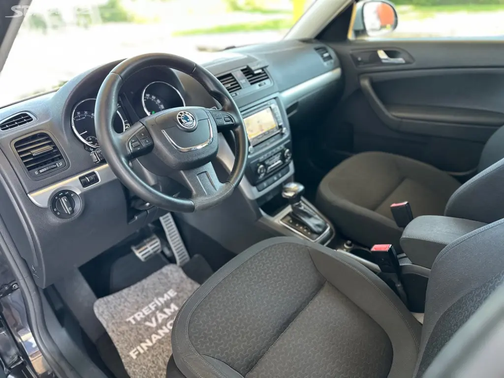 Škoda Yeti, 2.0TDi 4X4, NAVI, VÝHŘEV OKNA - fotka 6