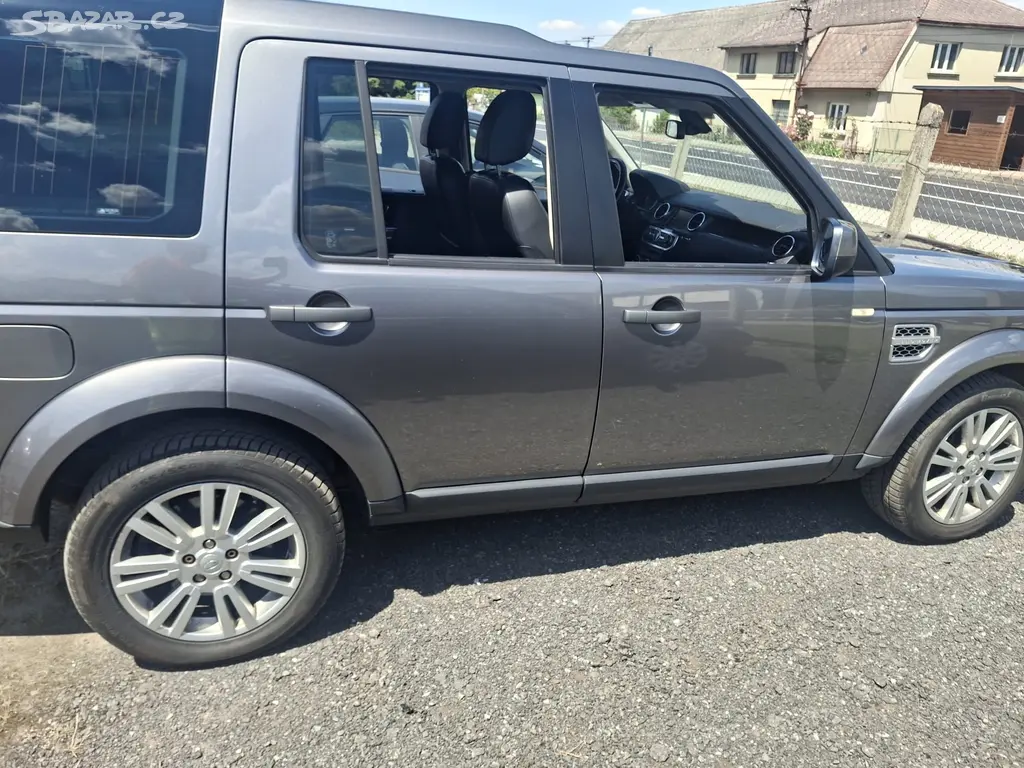 Land Rover Discovery 4 3,0 TDV HSE - fotka 3