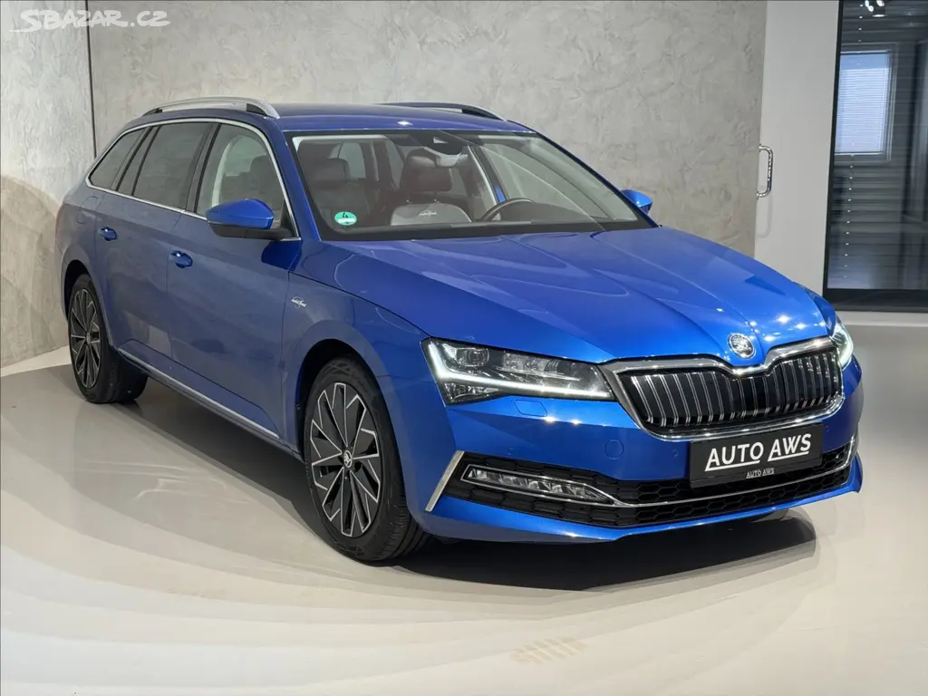 Škoda Superb, 1,4 TSi DSG iV L&K LED Assist - fotka 4