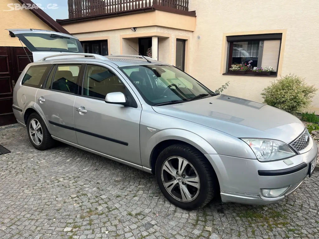 Ford Mondeo 2.0 - fotka 3