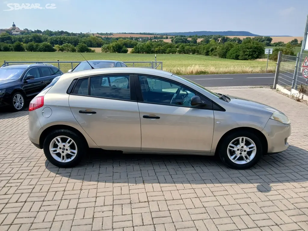 Fiat Bravo 1,4 16V Nová TK 06/2028 Původ ČR - fotka 6