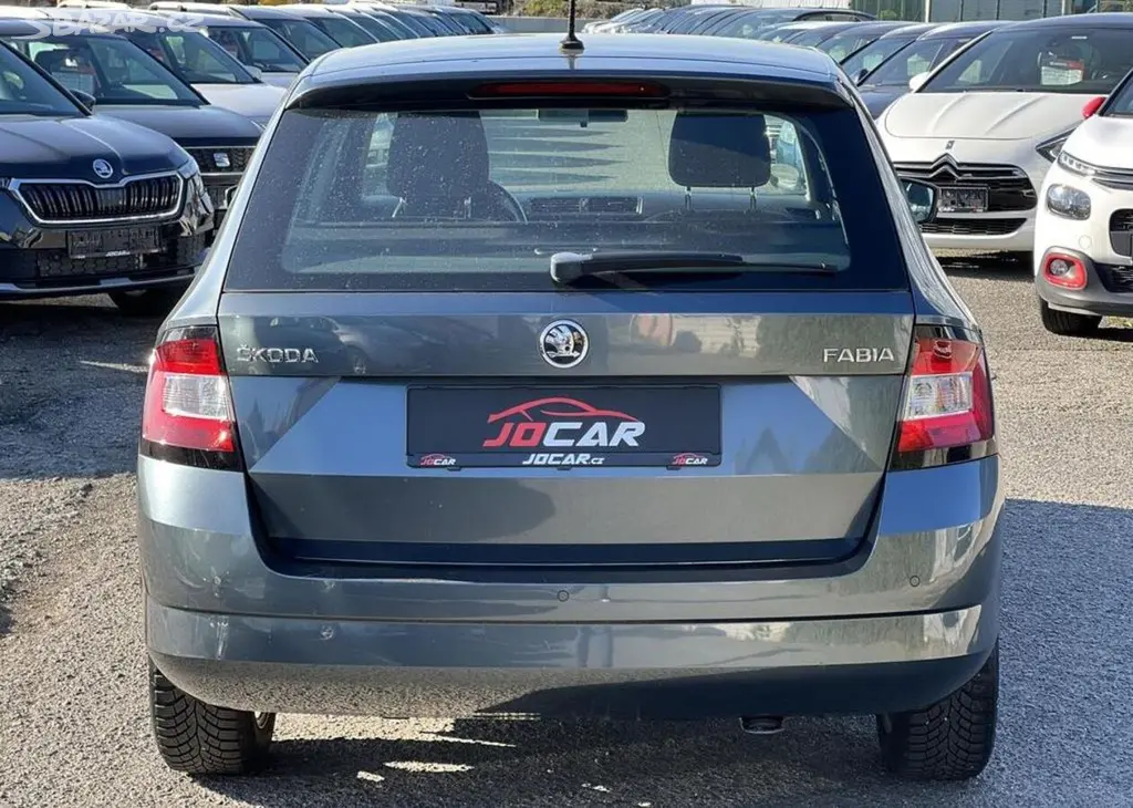 Škoda Fabia 1.2TSi 81kw KLIMA TEMPOMAT ALU - fotka 5