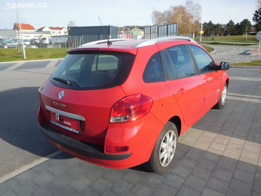 Renault Clio Grandtour 1.2i 55 kW, Klima, Tempomat - fotka 3