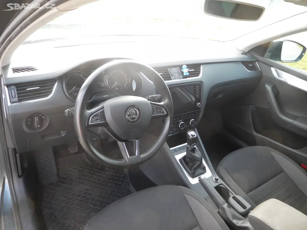 Škoda Octavia Combi 1.4 TSi Ambition, 110kW, Klima - fotka 5