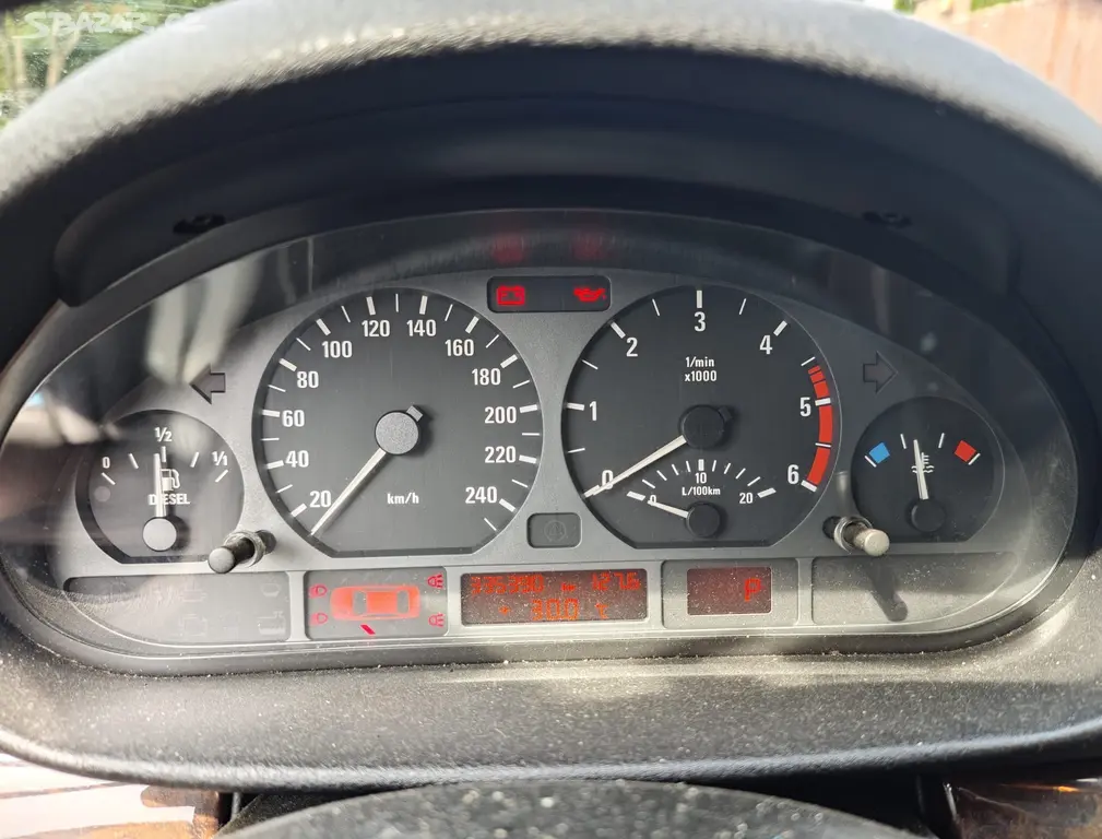 BMW e46 330D automat - fotka 5