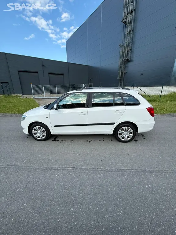 Škoda Fabia Combi 1.2 TSI 77 kW, 2012 - fotka 2