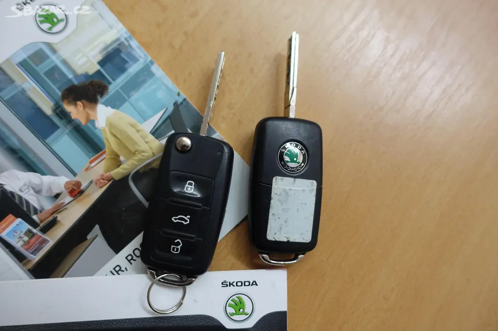 Škoda Octavia, 1.2 TSi garáž,výjmečný stav ! - fotka 4