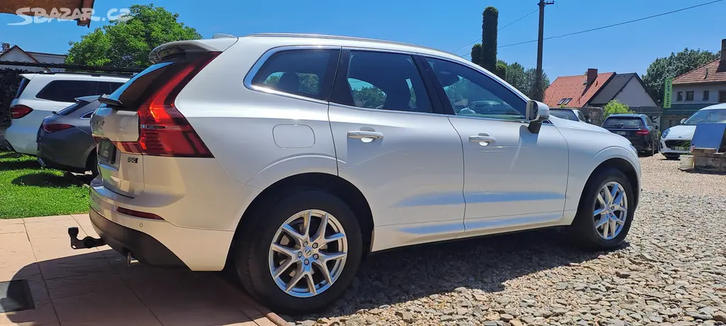 Volvo XC60 2.0 B5 173kW AWD FULL LED DPH - fotka 4