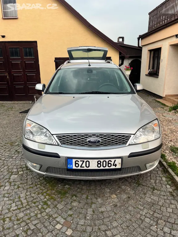 Ford Mondeo 2.0 - fotka 2