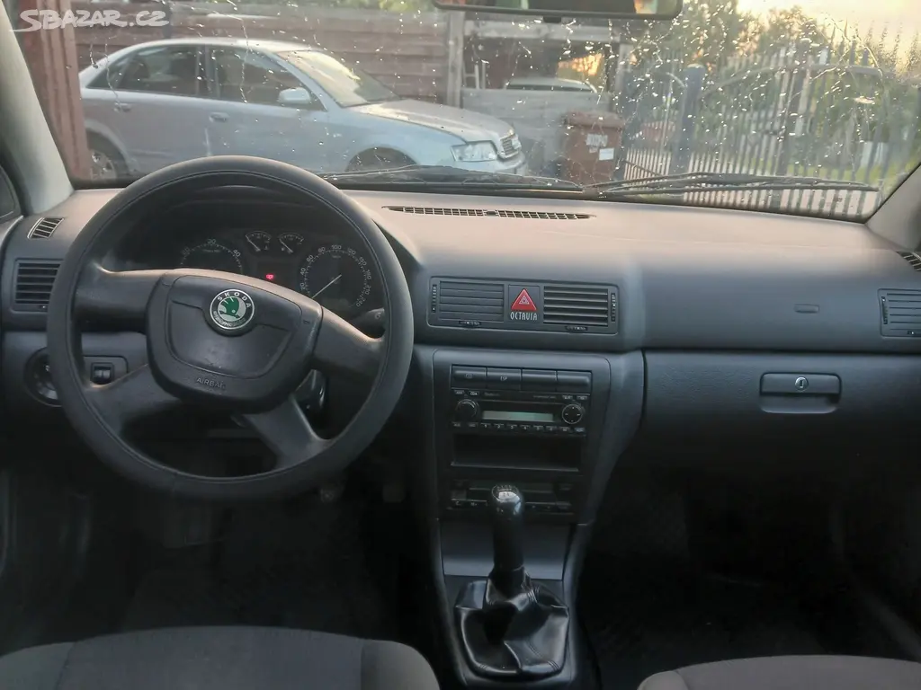 Octavia 1.9Tdi,kombi,TOUR,74kW,Nová STK,tažné - fotka 6