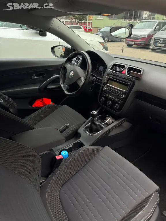 VW Scirocco 2.0 TDI - fotka 4