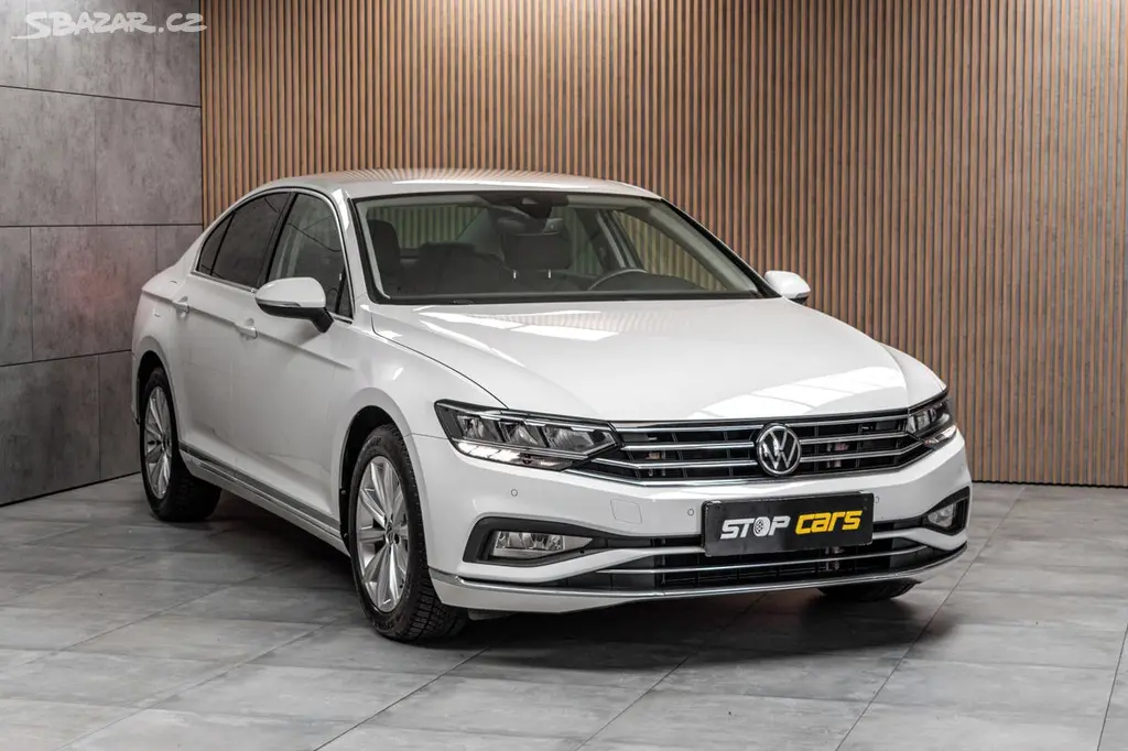 Volkswagen Passat, 1.5 TSI ELEGANCE*DSG*DPH*ČR 1M - fotka 3